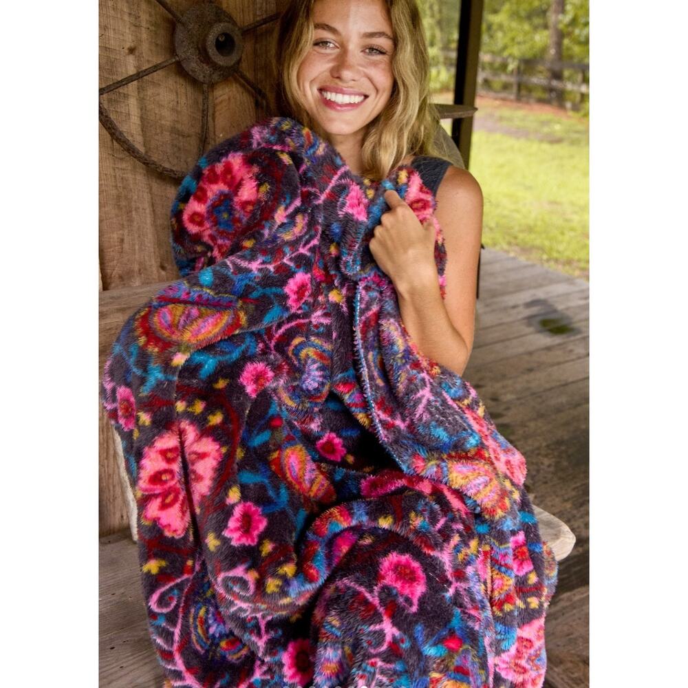 Natural Life Fleece Blanket
